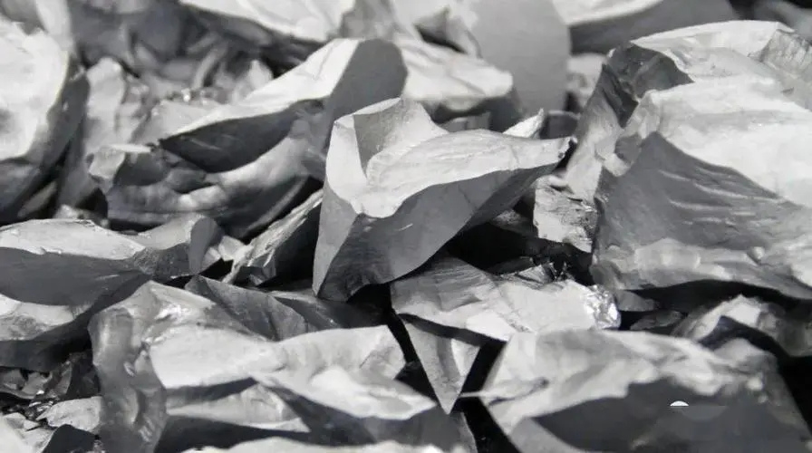 Effect of other elements such as silicon and nitrogen on the properties of stainless steel